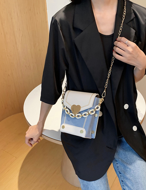 Fashion Beige Matte Stitching Contrast Color Love Chain Chain Shoulder Bag