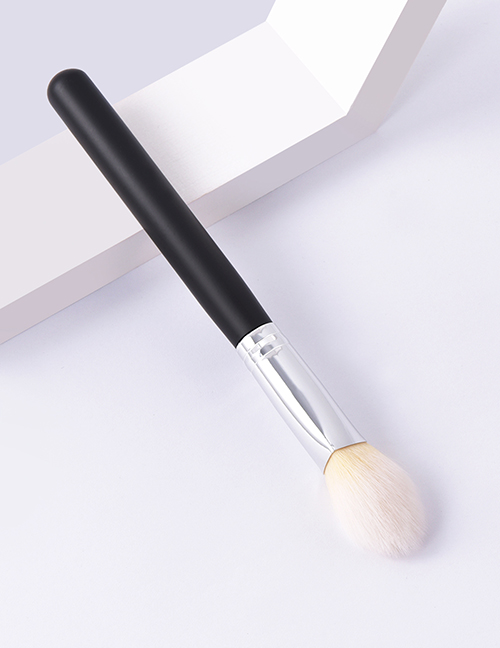 Fashion Single-black And White-triangle Color Makeup Brush With Wooden Handle And Aluminum Tube Nylon Hair