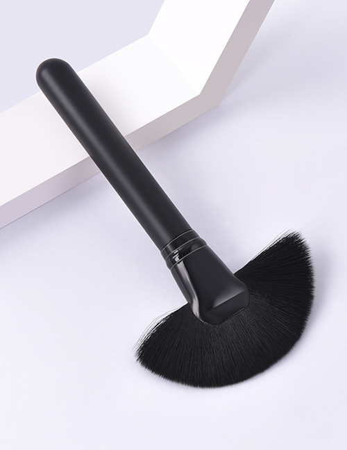 Fashion Single-all Black-sector Color Makeup Brush With Wooden Handle And Aluminum Tube Nylon Hair
