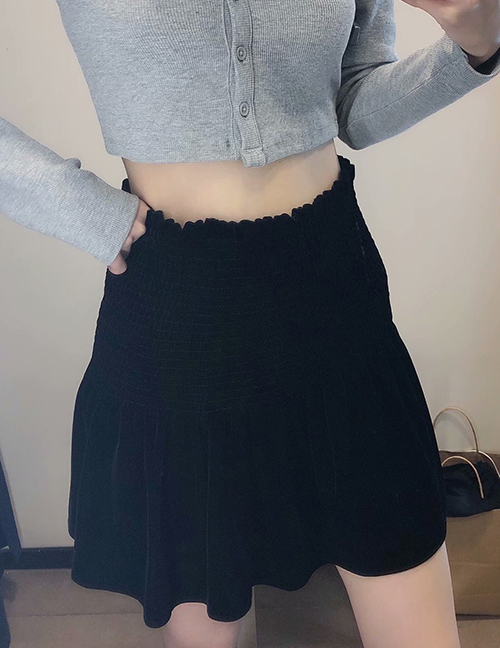 Fashion Black Velvet Pleated Skirt