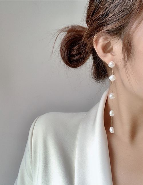 Fashion White Pearl Bead Alloy Tassel Earrings