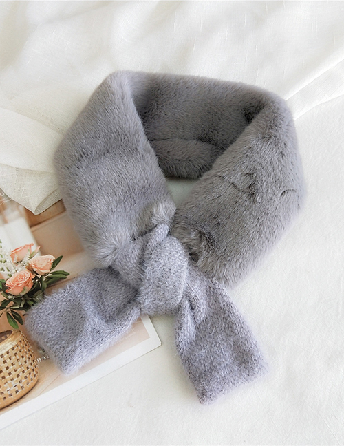 Fashion Gray Cross-knit Plush Faux Fur Collar