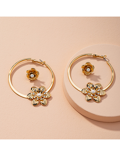 Fashion Golden Flower Diamond Pearl Round Alloy Earring Set