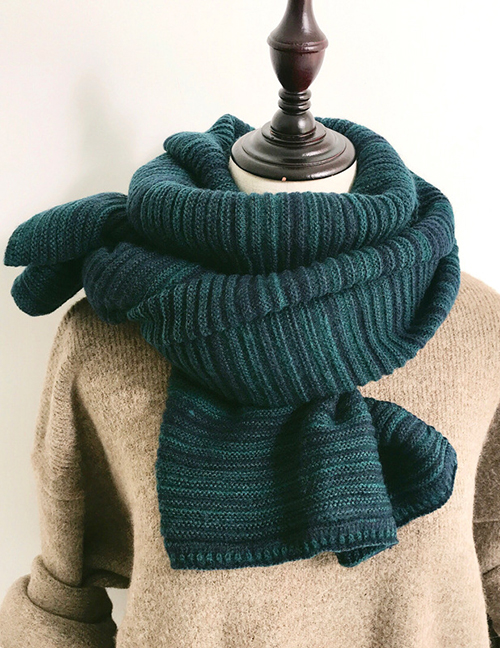 Fashion Dark Green Pure Color Pleated Knitted Wool Scarf
