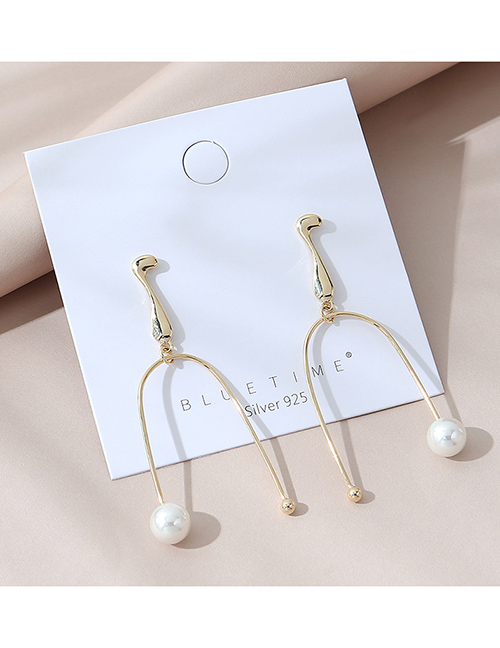 Fashion Golden Real Gold-plated Pearl Geometric Earrings