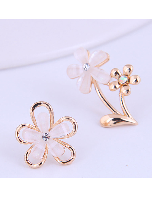Fashion Golden Color Flower Asymmetrical Diamond Stud Earrings