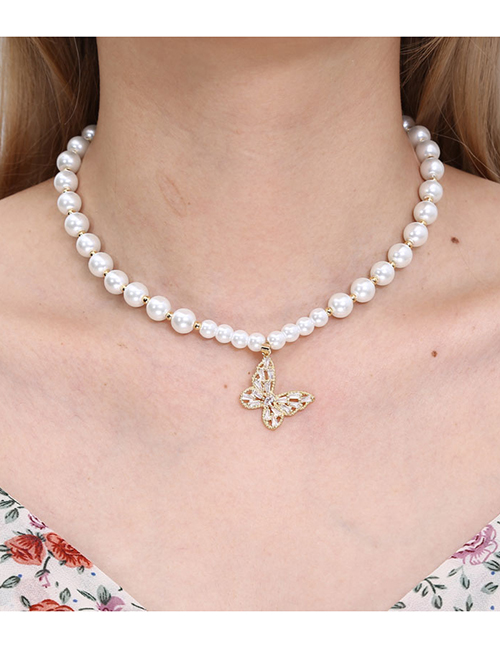 Fashion White Metal Inlaid Zirconium Butterfly Pearl Necklace