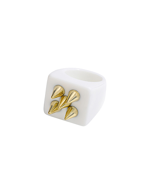 Fashion White A20-3-3-7 Resin Spike Ring