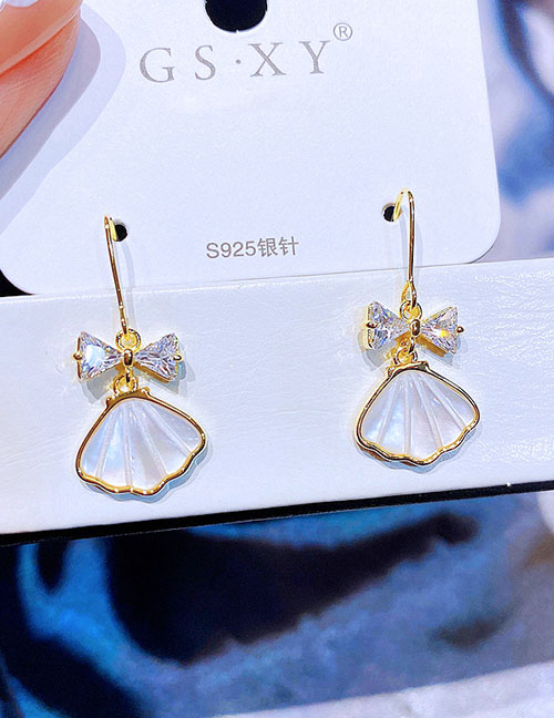 Fashion Gold Color Copper Zirconium Bow Shell Stud Earrings