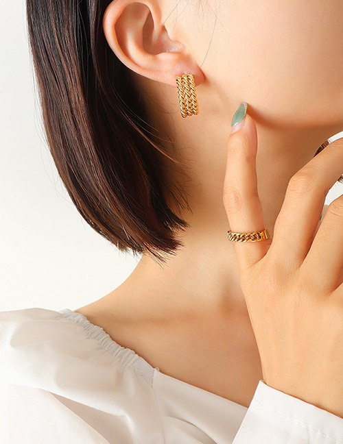 Fashion A Pair Of Gold Coloren Three Twist Earrings Titanium Steel Gold Plated Twist Chain C Shape Stud Earrings