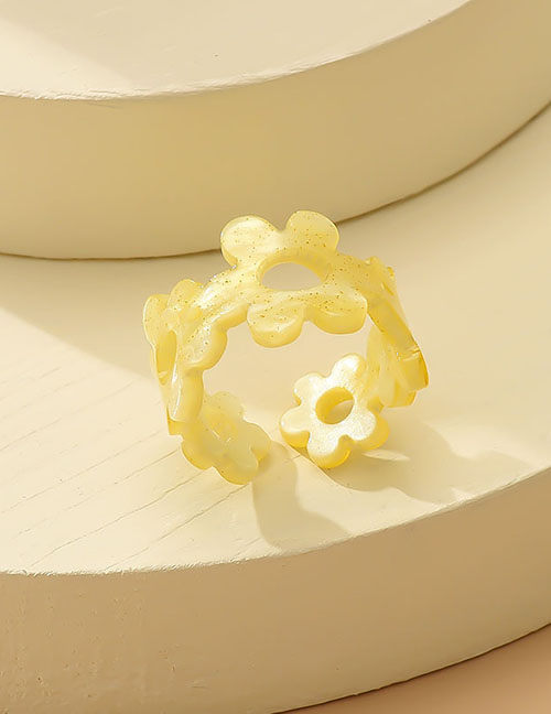 Fashion Yellow Resin Cutout Flower Open Ring