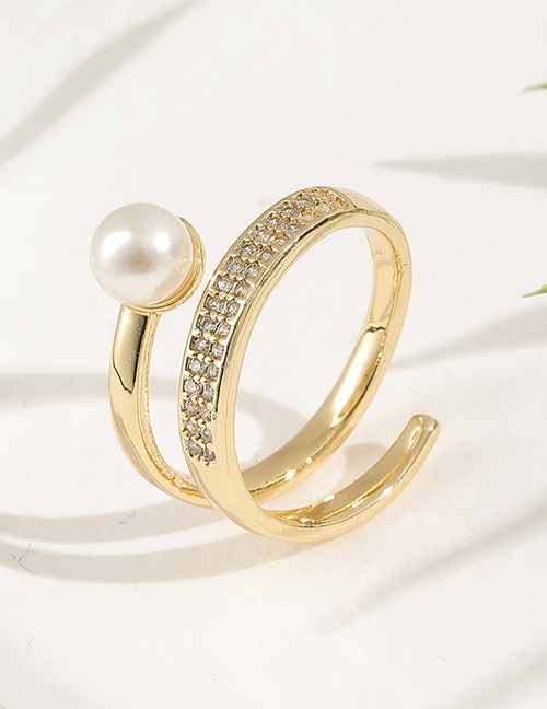 Fashion Gold Gold-plated Brass Ring With Diamonds And Pearls