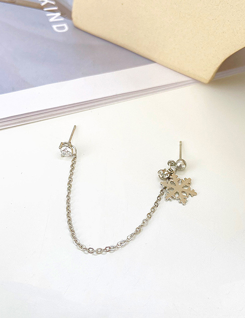 Fashion Silver Brass Diamond Snowflake Chain One Piece Stud Earrings