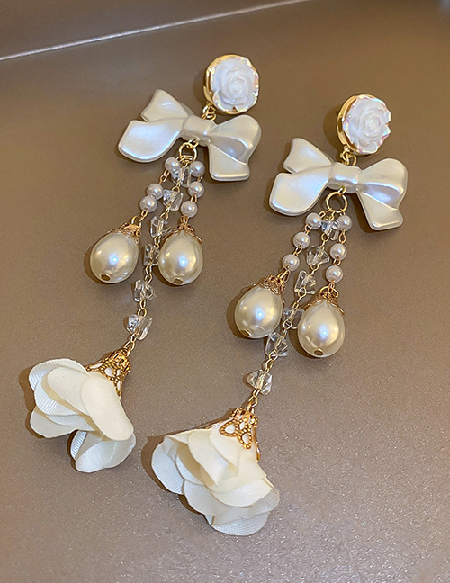 Fashion White Acrylic Bow Pearl Fringe Flower Drop Earrings