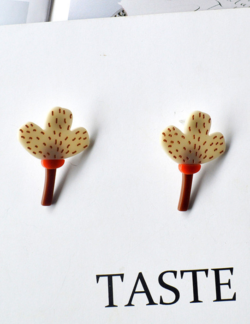 Fashion Clover Acrylic Contrast Panel Floral Stud Earrings