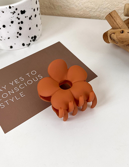Fashion Brown Frosted Flower Gripper
