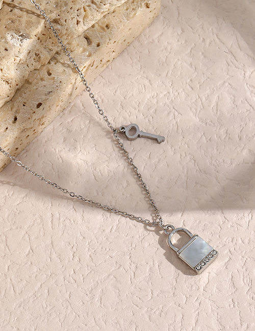 Fashion Silver Color Stainless Steel Diamond Shell Lock Necklace
