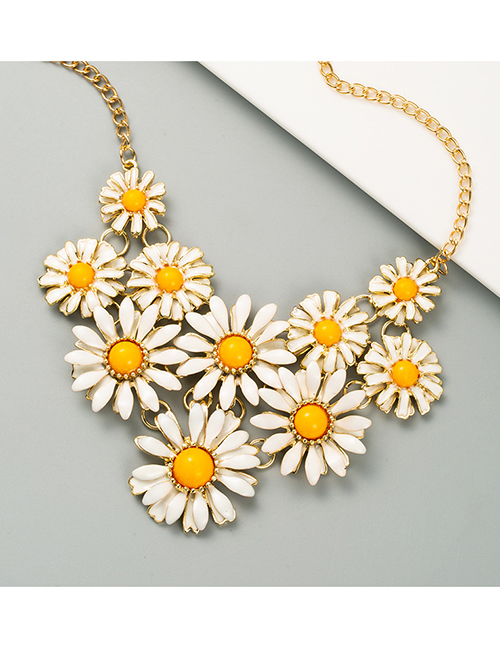 Fashion Yellow Multilayer Small Daisy Flower Necklace With Diamonds