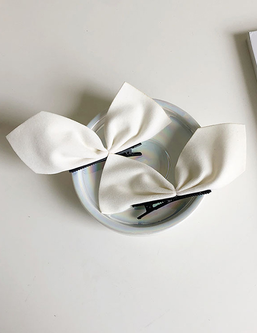 Fashion A Pair Of White Left And Right Velvet Bow Seamless Hairpin