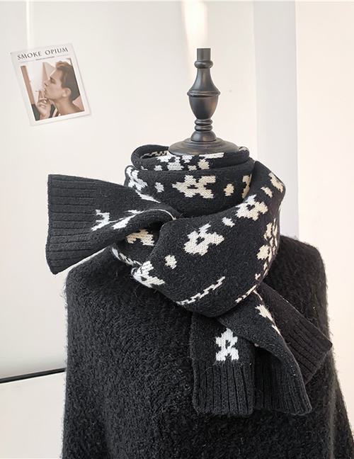 Fashion Black Camellia Wool Knitted Scarf