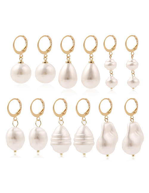 Fashion White Shaped Pearl Drop Round Earrings
