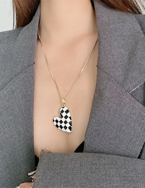 Fashion Black And White-necklace Checkerboard Love Necklace