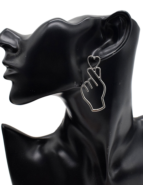 Fashion Silver Metal Hollow Heart Stud Earrings