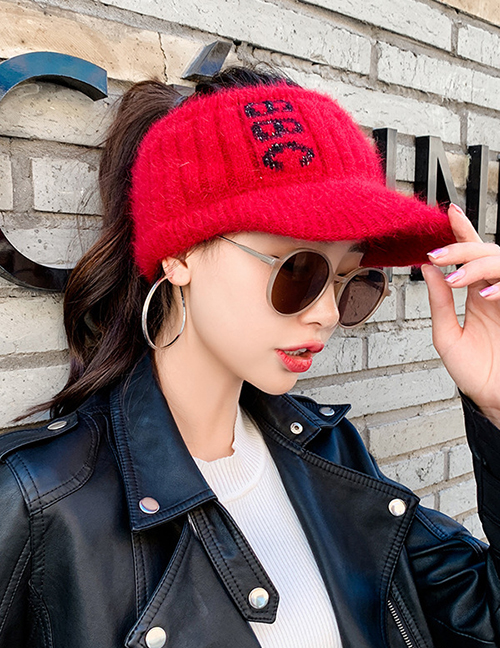 Fashion Wine Red Letter Embroidery Empty Top Knitted Hat
