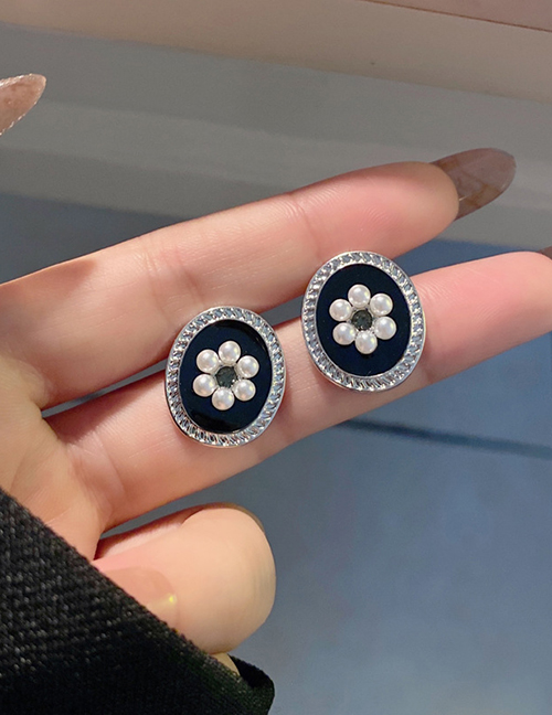 Fashion Oval Oval Pearl Flower Stud Earrings
