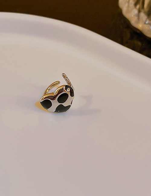 Fashion Gold Color Single Ear Clip With Love Cow Pattern
