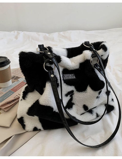 Fashion Cows Plush Large-capacity Labelled Shoulder Bag