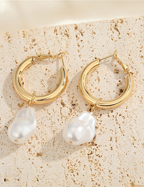 Fashion Metal Resin Irregular Pearl C-shaped Earrings