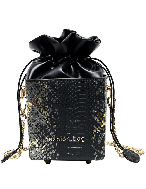 Fashion Black Gold Color Snakeskin Drawstring Drawstring Chain Crossbody Bag