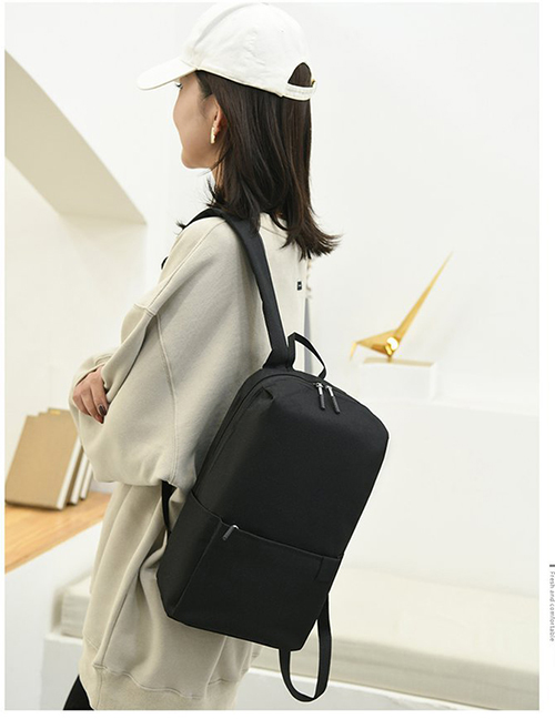 Fashion Black Shoulder Waterproof Zipper Backpack