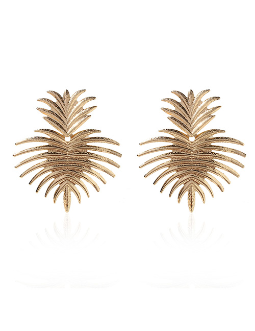 Fashion Gold Alloy Scalloped Leaf Stud Earrings
