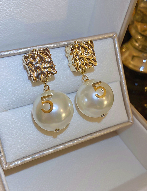 Fashion Gold Color Solid Copper Crinkle Geometric Digital Pearl Stud Earrings