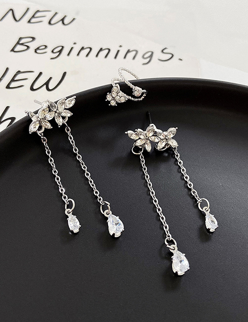Fashion Silver Brass Set With Zirconium Tassel Petal Earrings