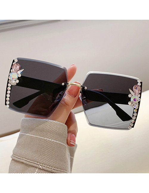 Fashion [black Frame Black Gray Sheet] Diamonds Alloy Diamond Large Frame Sunglasses