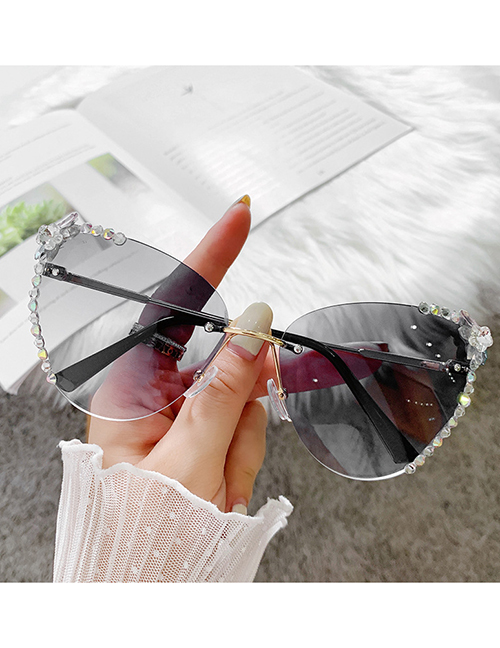 Fashion (grey) 3d Diamond Sunglasses Butterfly Polygon Diamond Sunglasses