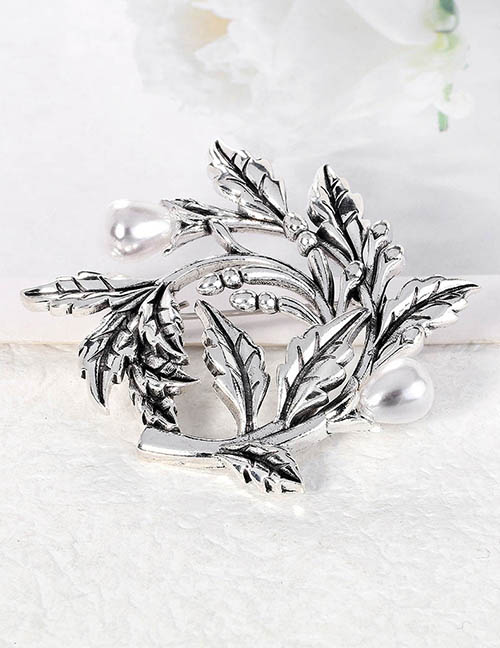 Fashion Silver Alloy Set Pearl Geometric Leaf Brooch