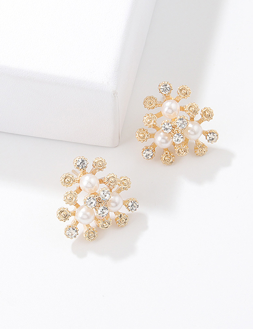 Fashion Snowflake Irregular Pearl Earrings With Diamonds Alloy Diamond And Pearl Geometric Stud Earrings