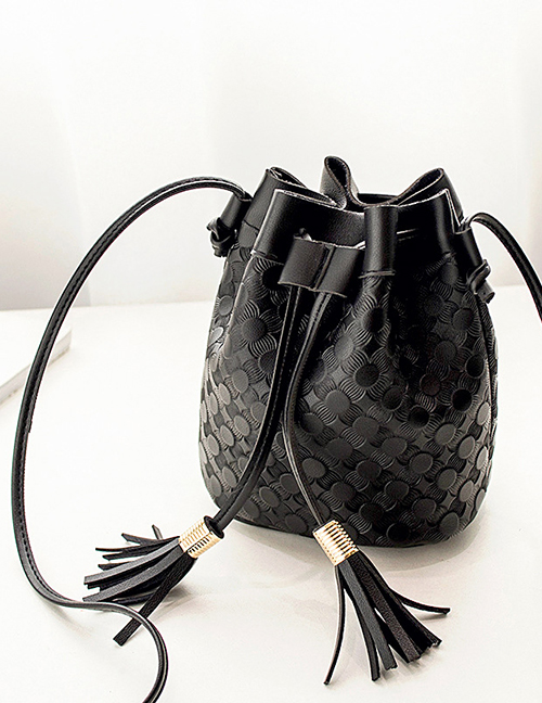 Fashion Black Pu Embossed Double Tassel Bezel Large Capacity Crossbody Bag  Pu