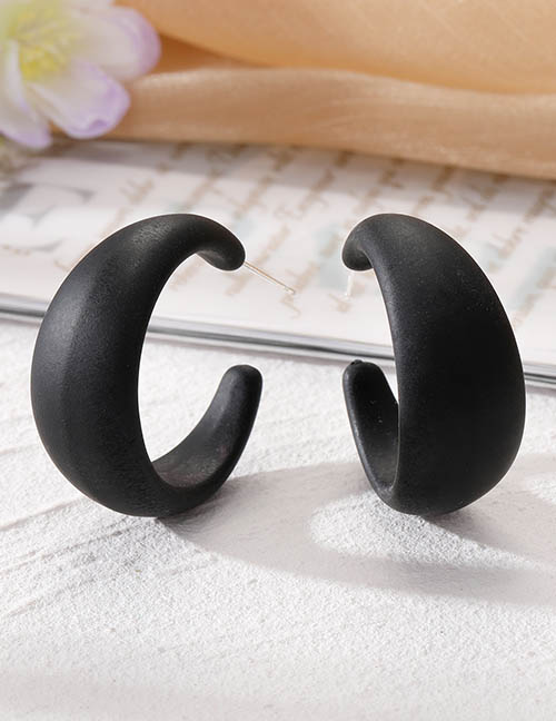 Fashion Black Resin Geometric Crescent Earrings