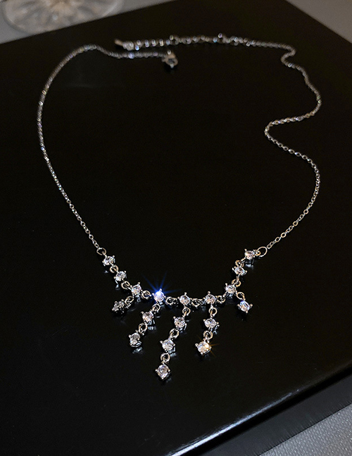 Fashion Silver-necklace Zirconium Tassel Necklace In Metal