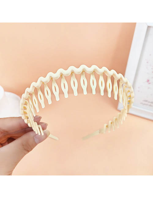 Fashion Beige Acrylic Teeth Wave Headband