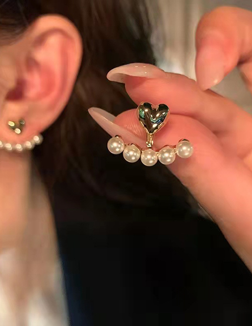 Fashion 3# Alloy Set Pearl Geometric Heart Stud Earrings