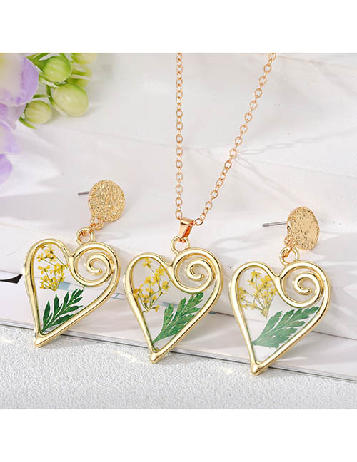 Fashion Yellow Flower Set Alloy Dried Flower Heart Stud Necklace Set
