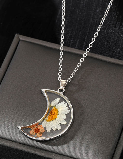 Fashion Moon Dried Flower Necklace Resin Dried Flower Moon Necklace