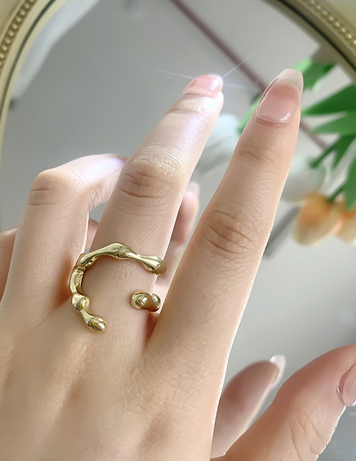 Fashion Gold Irregular Twisted C Ring
