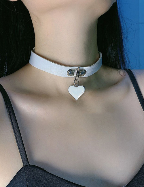 Fashion White Alloy Heart Necklace